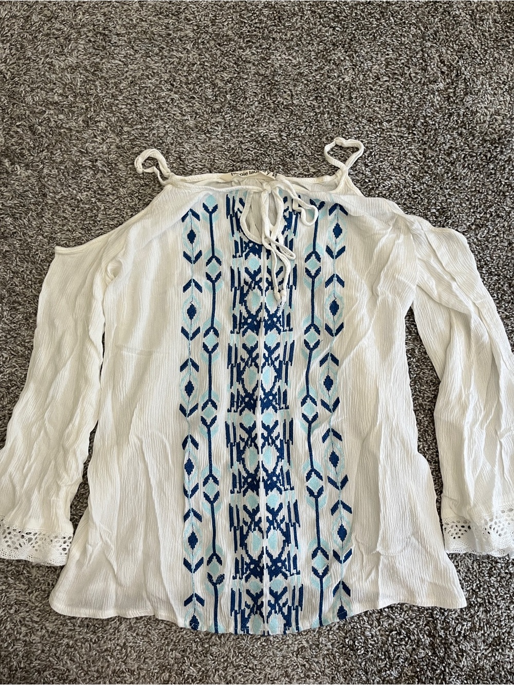 Hippie Laundry White Boho Cold Shoulder Blouse